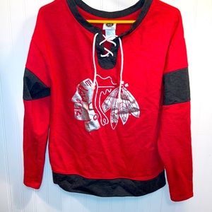 NHL Chicago blackhawks pull over lace up sweatshirt sz M GUC